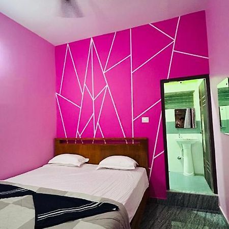 Supritha Homestay ฮัมปี ภายนอก รูปภาพ
