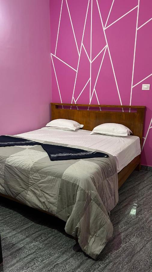 Supritha Homestay ฮัมปี ภายนอก รูปภาพ