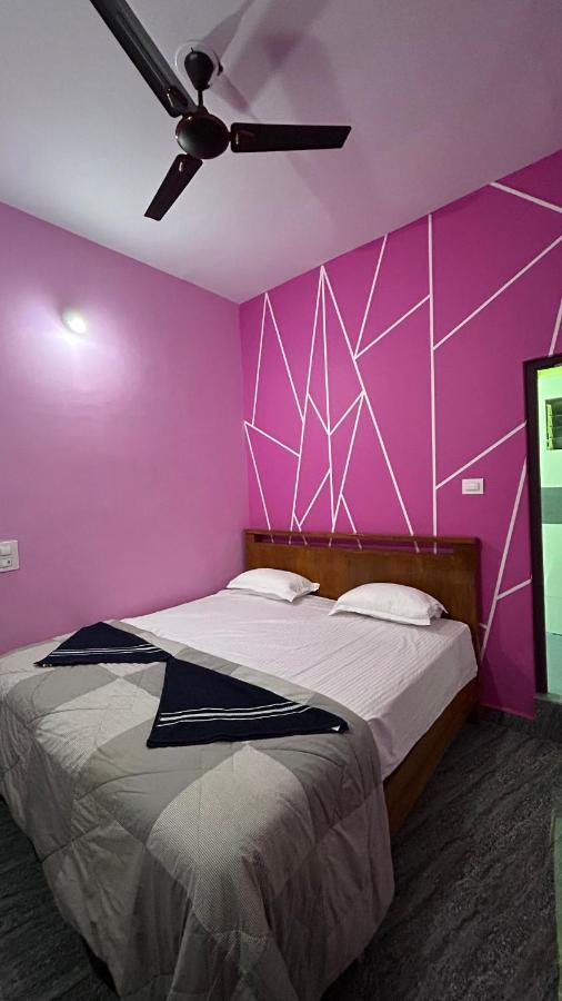 Supritha Homestay ฮัมปี ภายนอก รูปภาพ