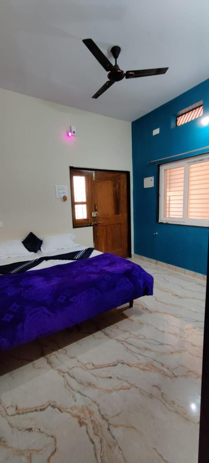 Supritha Homestay ฮัมปี ภายนอก รูปภาพ