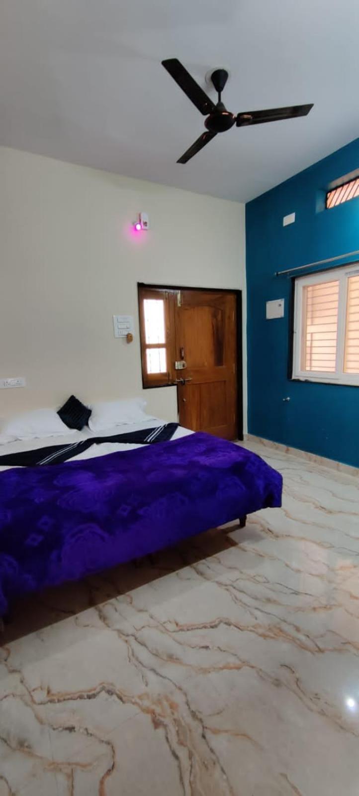 Supritha Homestay ฮัมปี ภายนอก รูปภาพ