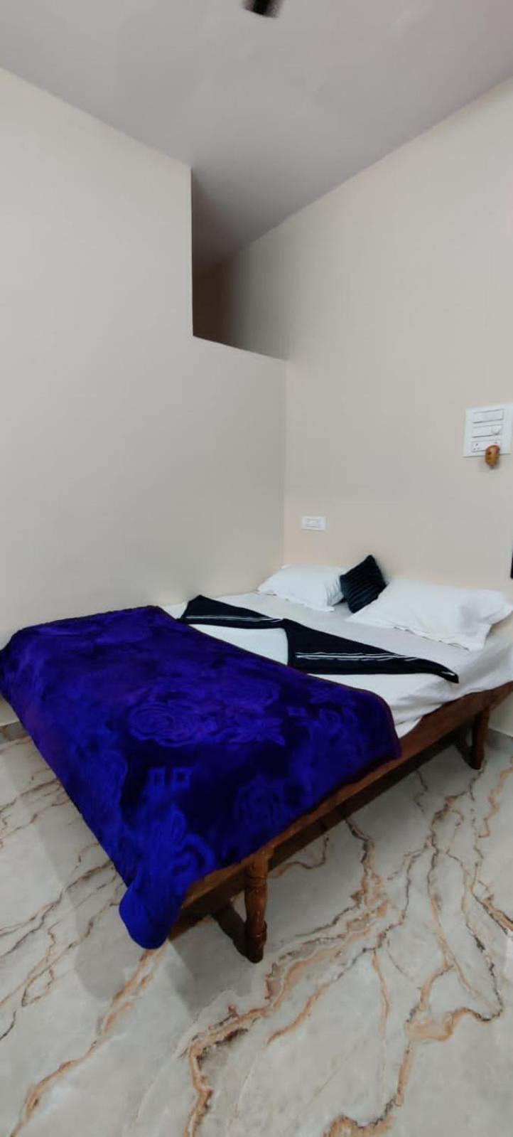 Supritha Homestay ฮัมปี ภายนอก รูปภาพ
